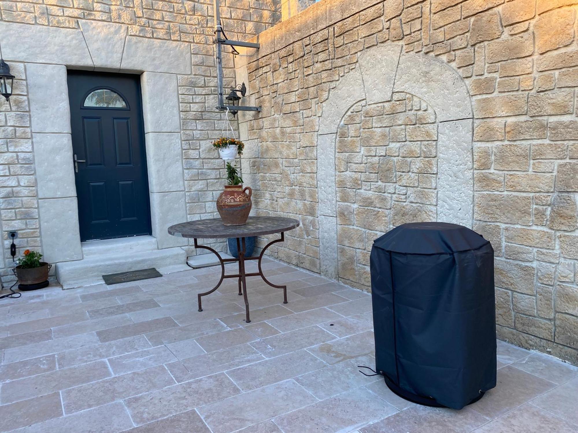 Holiday home Studio Nimes